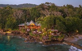 Savasi Island Resort